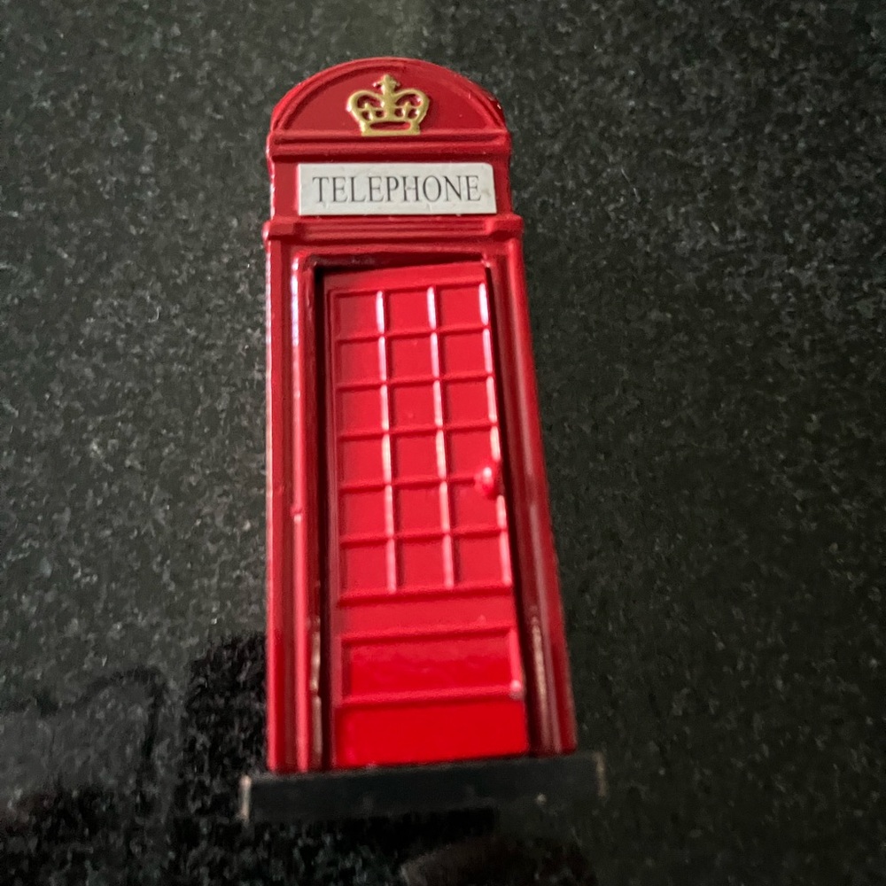 London / UK phone booth sharpener